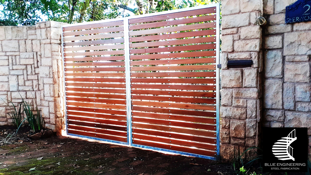 Steel and Wood Driveway Gates. Gautend, Johannesburg, Pretoria, KwaZulu Natal. Durban, Western Cape, Cape Town, South Africa