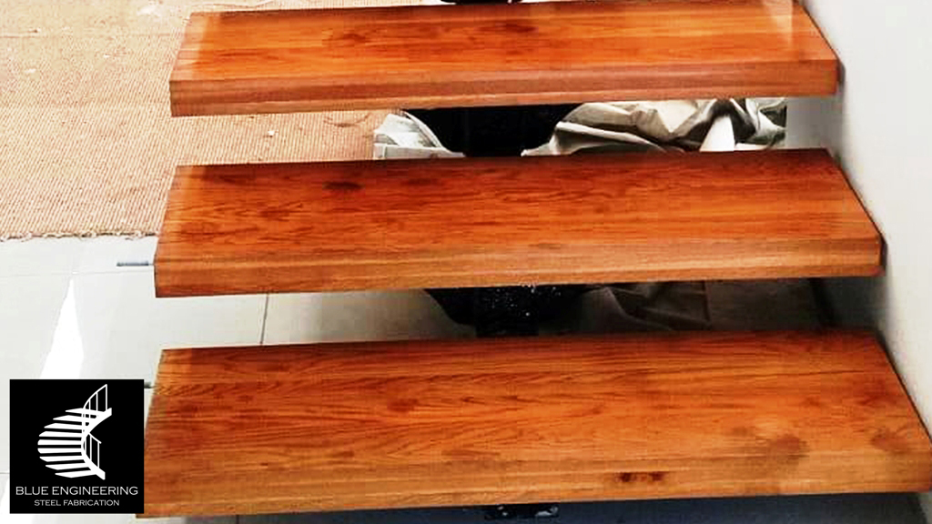 Oak Timber Staircase Treads. Blue Engineering supplies to Gauteng, Johannesburg, Pretoria, KwaZulu Natal, Durban, Western Cape, Capetown, South Africa